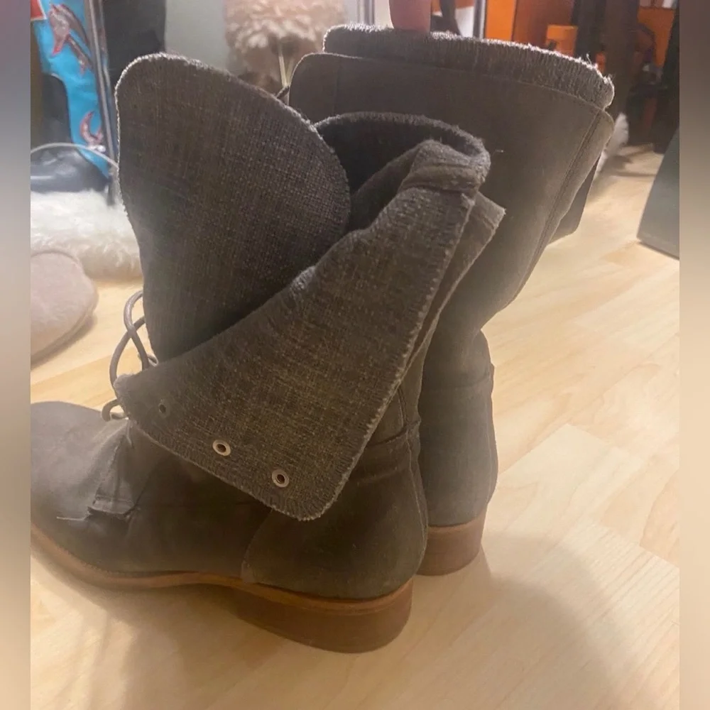 ✨ Brunello Cucinelli Italian Suede Fold-Over Combat Boots | Size 40 ✨